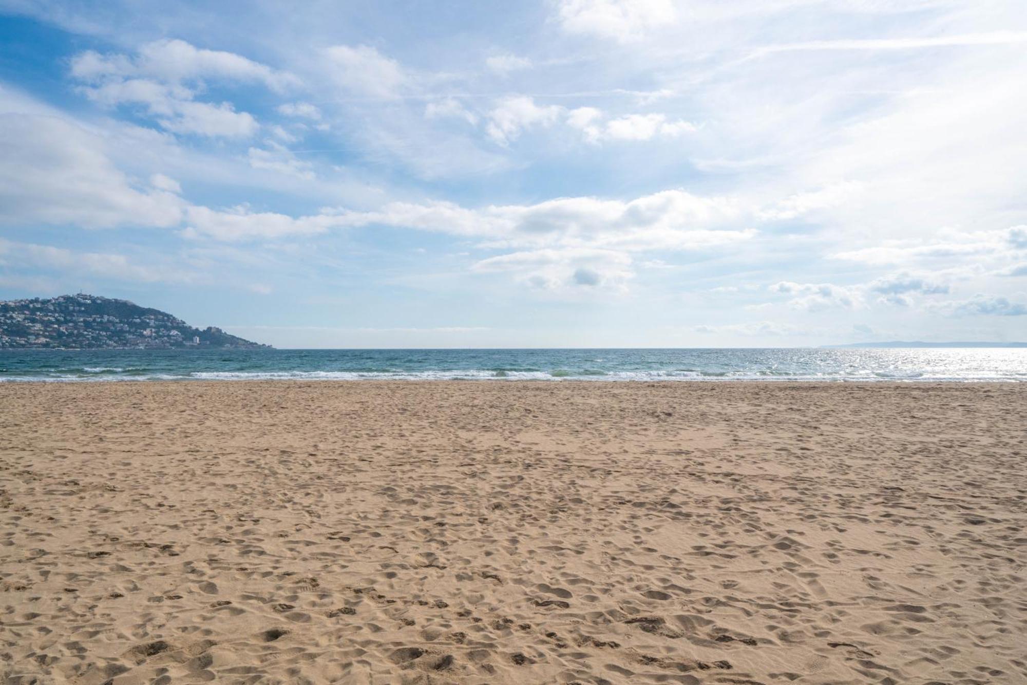 Welhomy Magnifique Appartement Santa Margarida Roses Estany Exterior foto